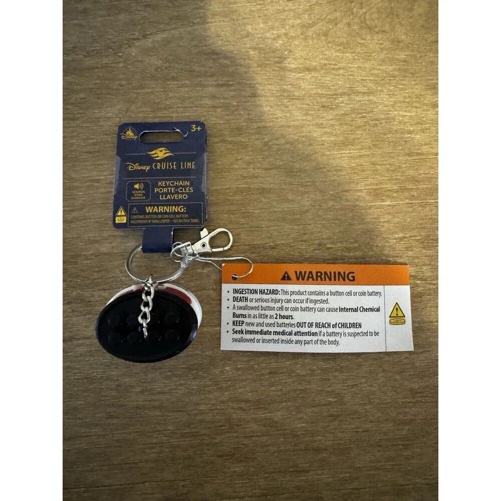 Disney Cruise Line Funnel Vision Keychain, Plays When You Wish Upon A Star. New